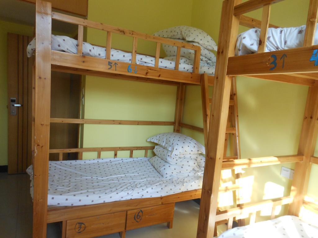 Yangshuo Travellers Land Youth Hostel Extérieur photo
