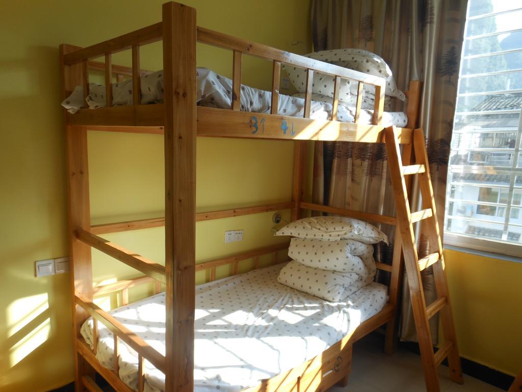 Yangshuo Travellers Land Youth Hostel Extérieur photo