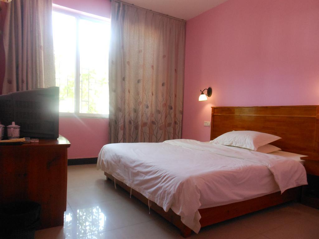 Yangshuo Travellers Land Youth Hostel Extérieur photo