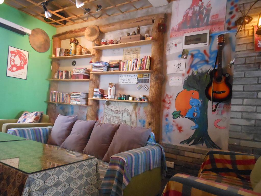 Yangshuo Travellers Land Youth Hostel Extérieur photo