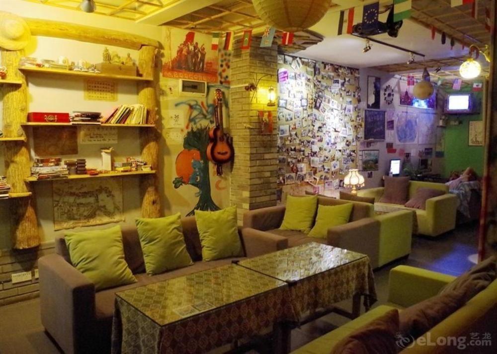Yangshuo Travellers Land Youth Hostel Extérieur photo